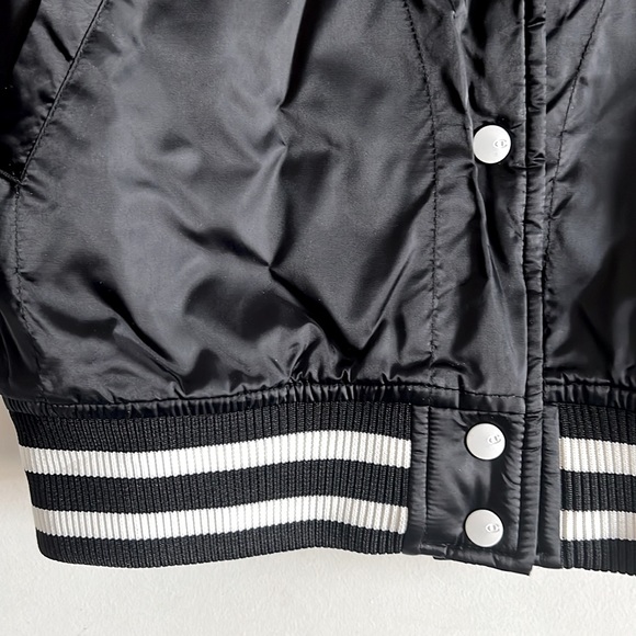 Champion Jacket - Picture 4 of 9